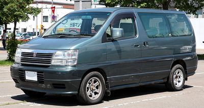 Автостекла Nissan Elgrand E50 c установкой в Москве